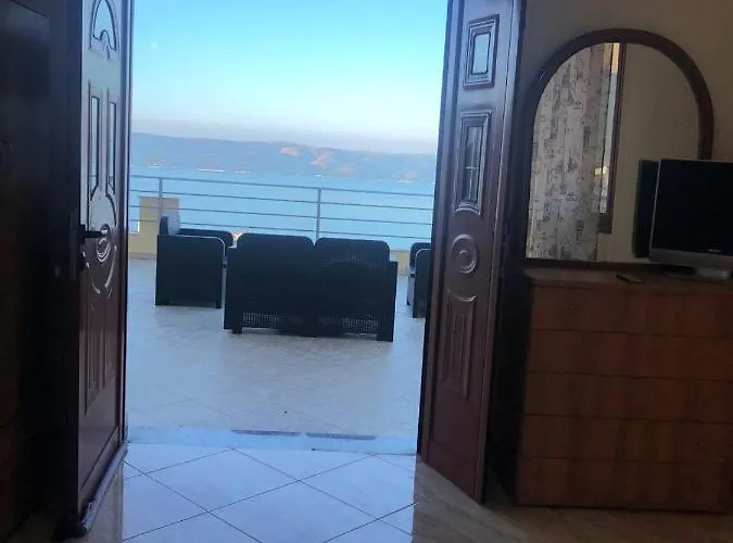 The Sunset Leven Apartament Wlora