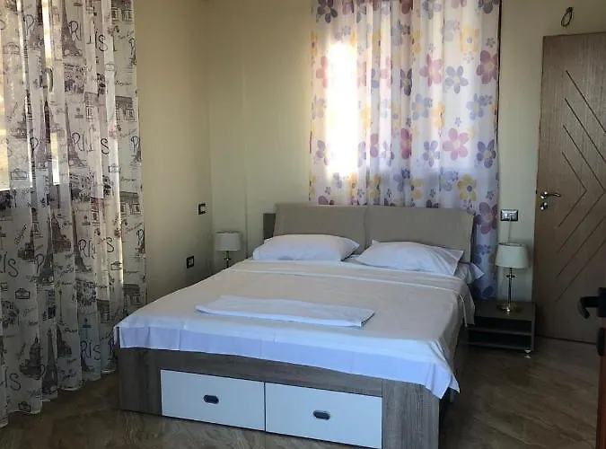 The Sunset Leven * Wlora