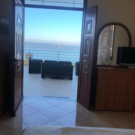 The Sunset Leven Апартаменты Влёра