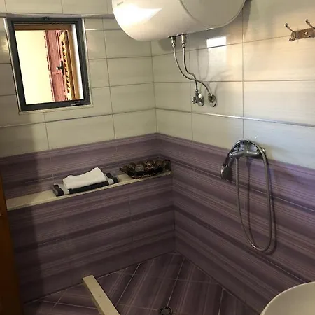 Апартаменты The Sunset Leven