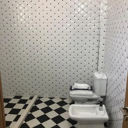 The Sunset Leven Апартаменты Влёра